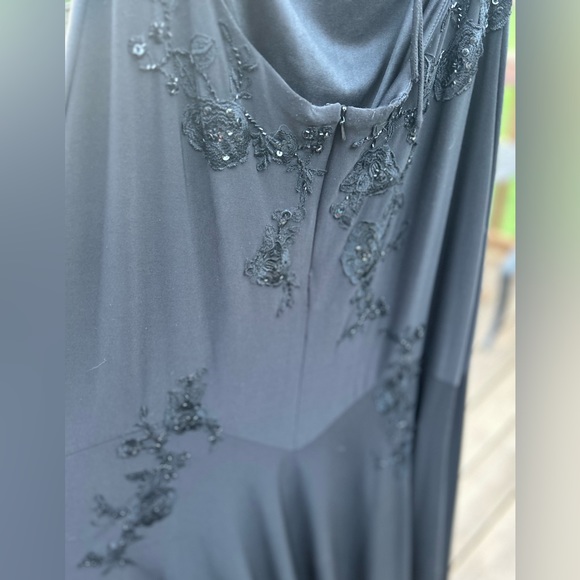 Stunning Black Beaded evening cocktail dress - Picture 3 of 4